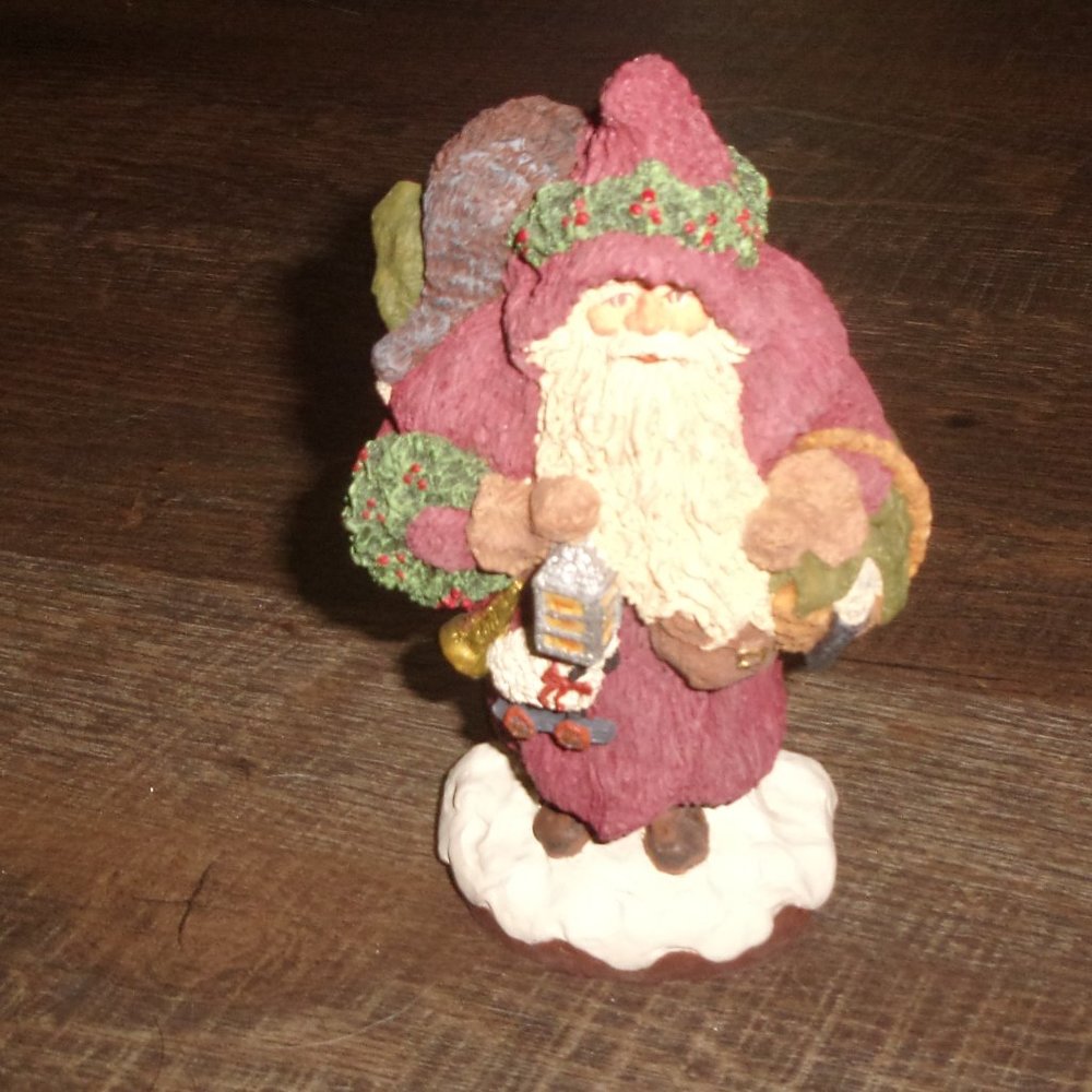 June Mckenna signed Colonial Santa figurine 1994 Society Membership